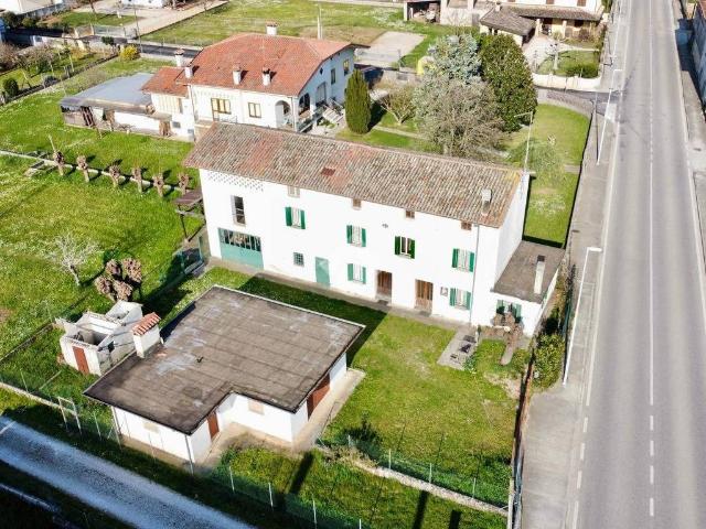 Rustico in vendita a Talmassons, Friuli-Venezia Giulia