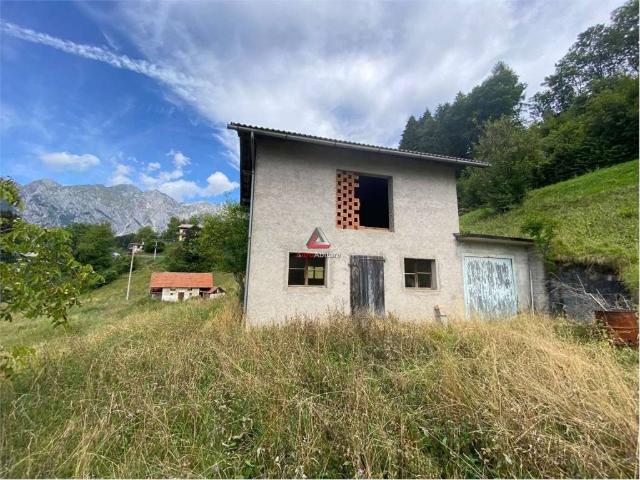 Rustico in vendita a Tambre D'alpago, Veneto