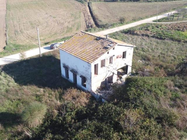 Rustico in vendita a località Pianbovaro, Tarquinia