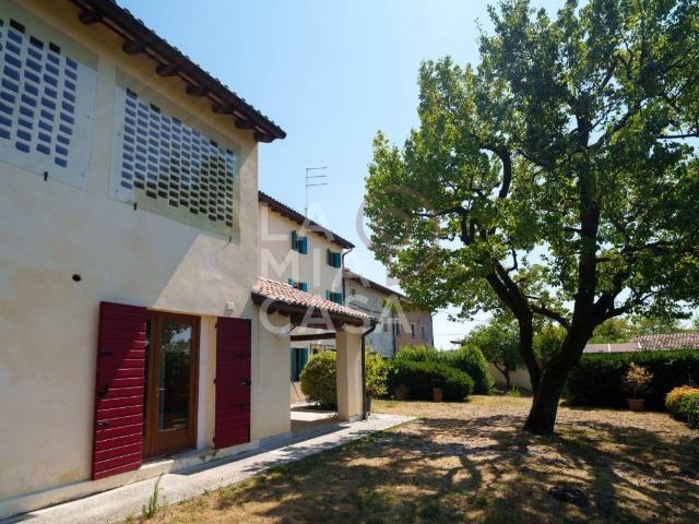 Rustico in vendita a Tarzo, Veneto