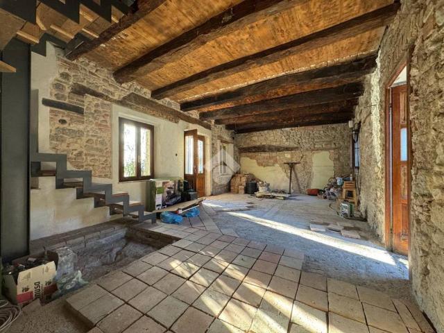 Rustico in vendita a Tarzo, Veneto