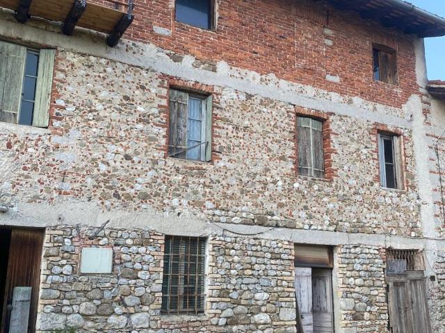 Rustico in vendita a Santa Fosca, Tavagnacco