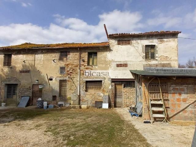 Rustico in vendita a Marche, Pesaro E Urbino