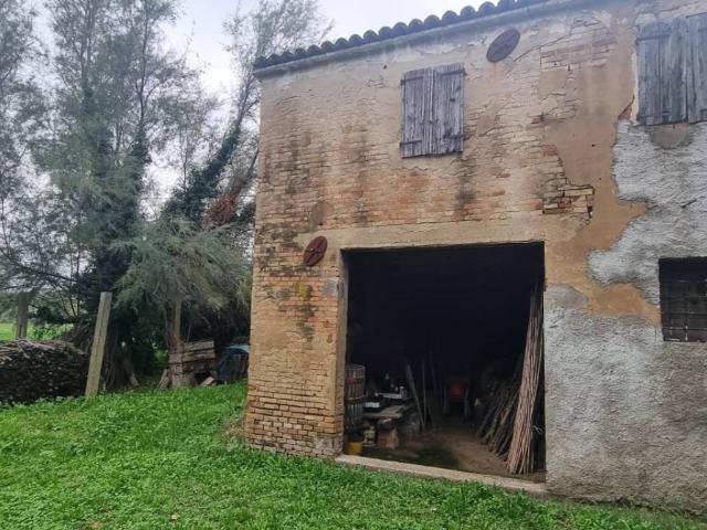 Rustico in vendita a Pirano Alto, Marche
