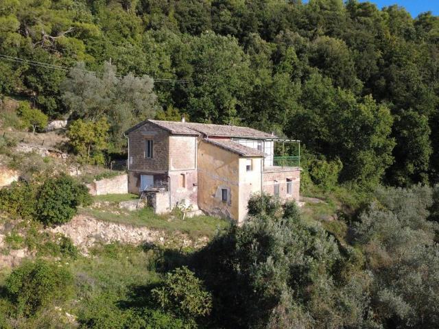 Rustico in vendita a Terni, Umbria