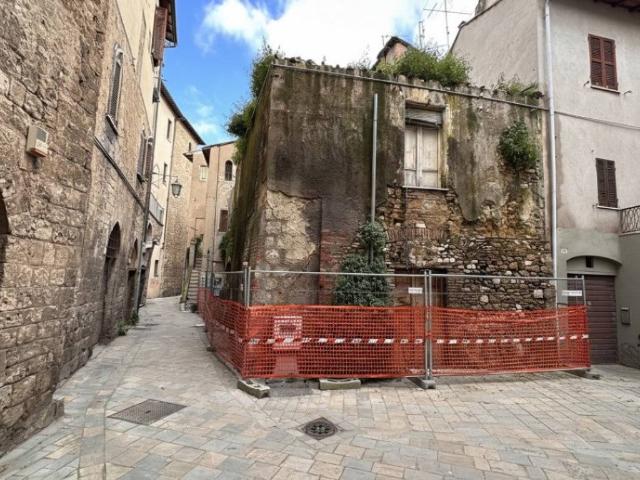 Rustico in vendita a Città Giardino, Terni