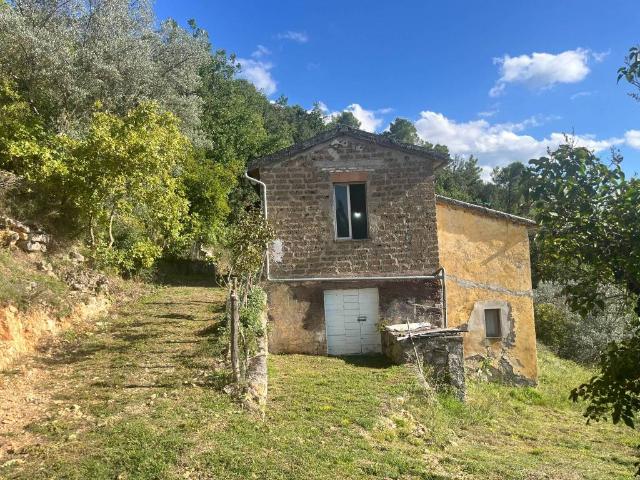 Rustico in vendita a Terni, Umbria