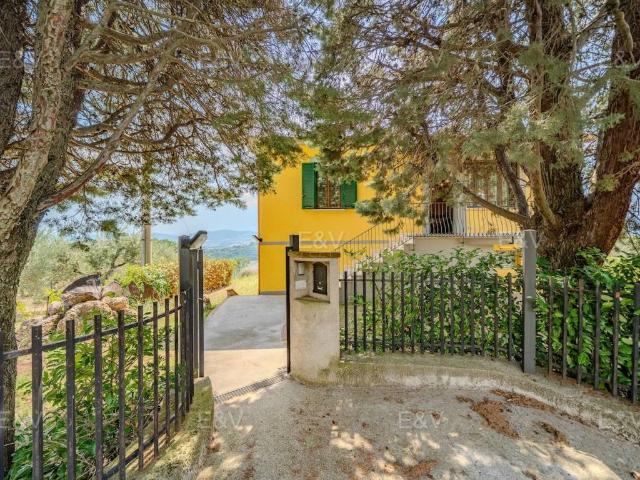 Rustico in vendita a Terni, Umbria