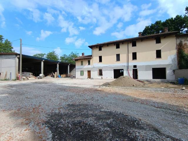Rustico in vendita a Terranova Dei Passerini, Lombardia