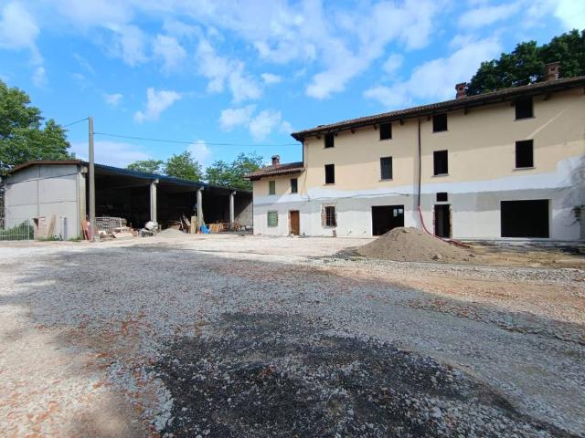 Rustico in vendita a Terranova Dei Passerini, Lombardia