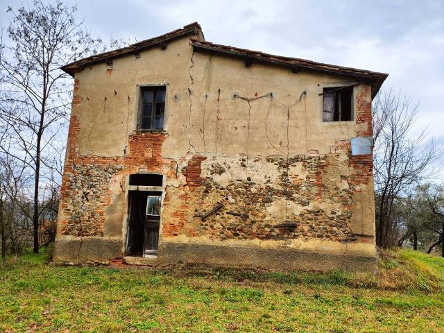Rustico in vendita a Terranuova Bracciolini, Toscana
