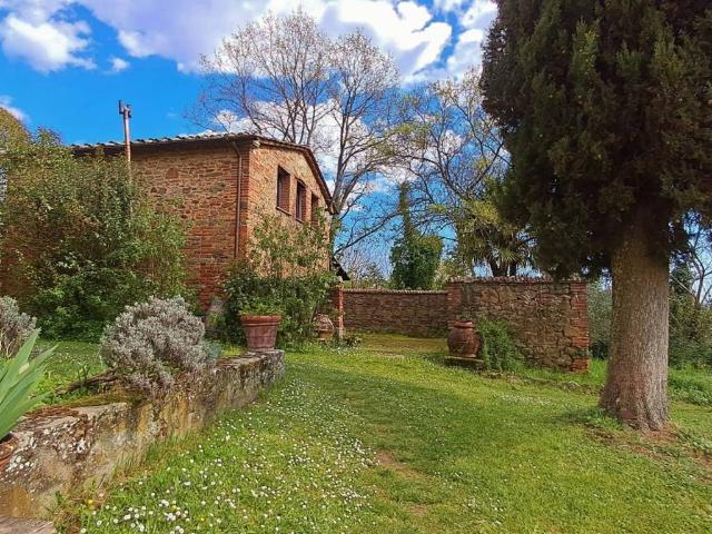 Rustico in vendita a Terranuova Bracciolini, Toscana