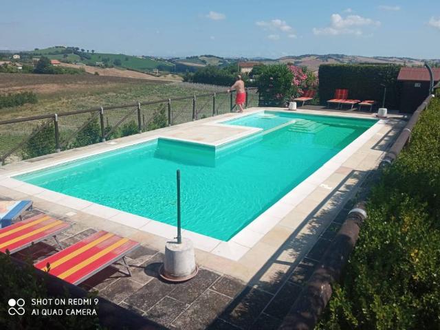Rustico in vendita a Terre Roveresche, Marche