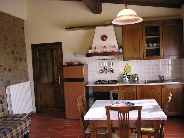 Rustico in vendita a Terricciola, Toscana