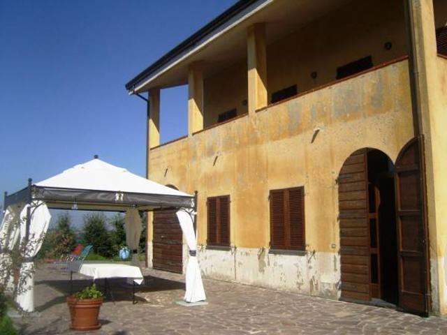 Rustico in vendita a Terricciola, Toscana