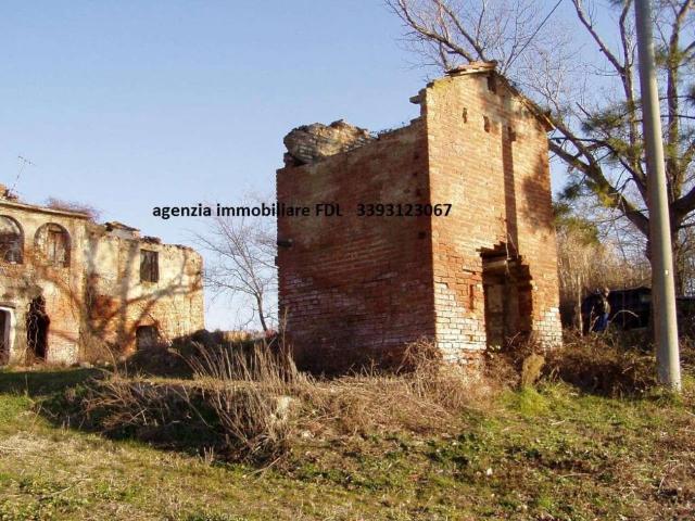 Rustico in vendita a Terricciola, Toscana