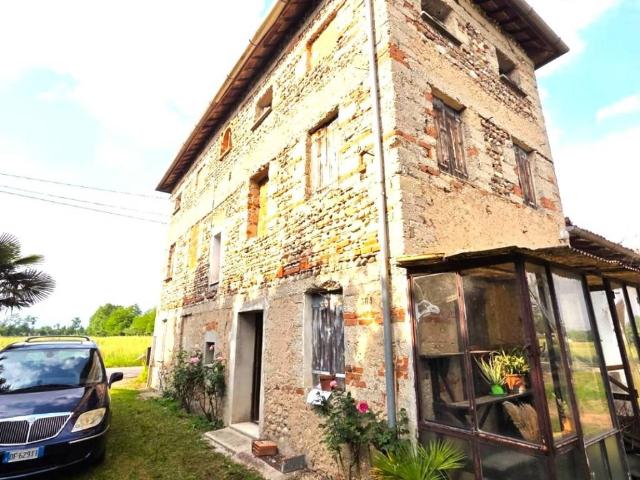 Rustico in vendita a Tezze Sul Brenta, Veneto