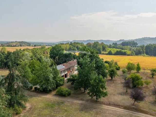 Rustico in vendita a Piemonte, Asti