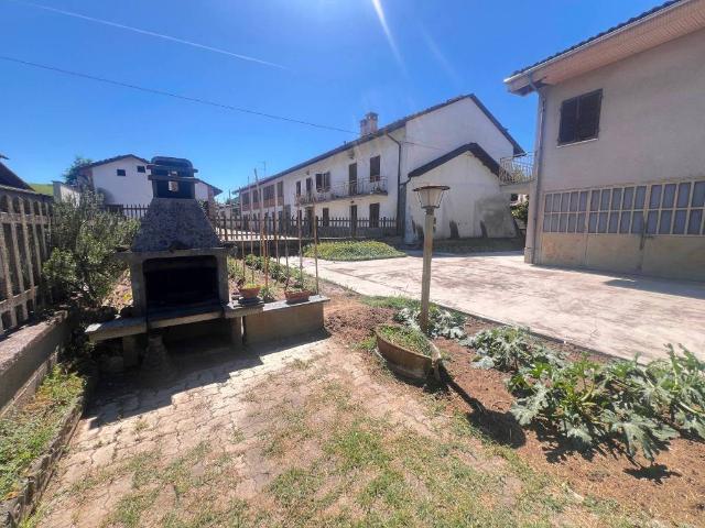 Rustico in vendita a Piemonte, Asti