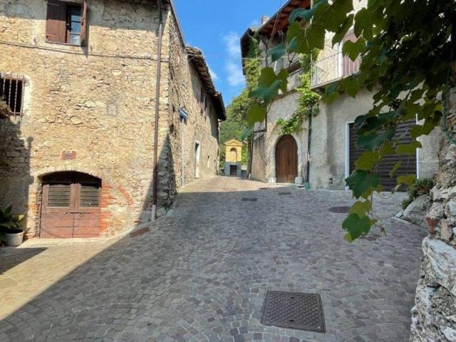 Rustico in vendita a Comunità Montana Parco Alto Garda bresciano, Tignale