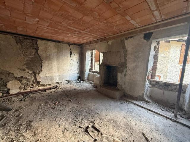 Rustico in vendita a Comunità Montana Parco Alto Garda bresciano, Tignale