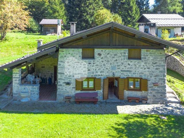 Rustico in vendita a Comunità delle Giudicarie, Tione Di Trento