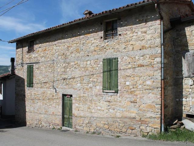 Rustico in vendita a Casola, Tizzano Val Parma
