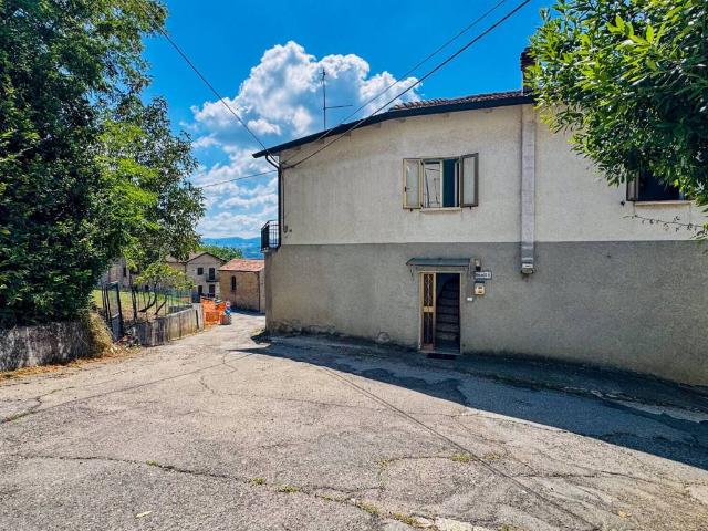 Rustico in vendita a Appennino Reggiano, Re