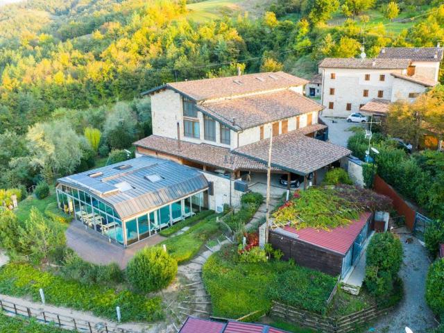 Rustico in vendita a Appennino Reggiano, Re