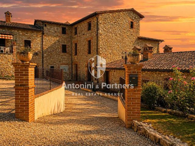 Rustico in vendita a Izzalini, Umbria