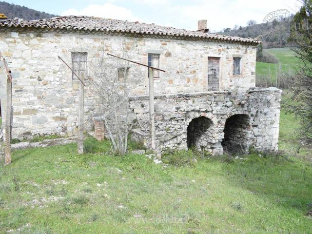 Rustico in vendita a Izzalini, Umbria