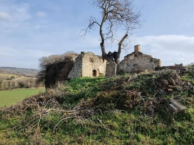 Rustico in vendita a Izzalini, Umbria