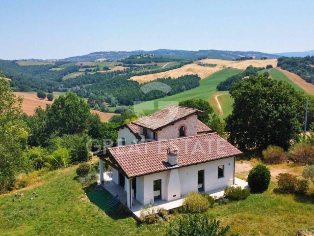 Rustico in vendita a Izzalini, Umbria