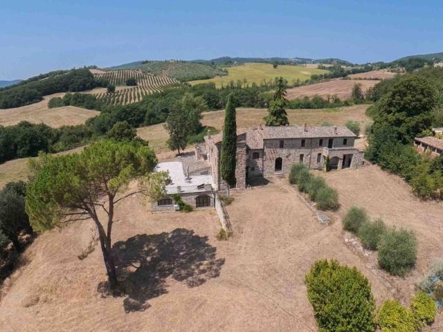 Rustico in vendita a Izzalini, Umbria