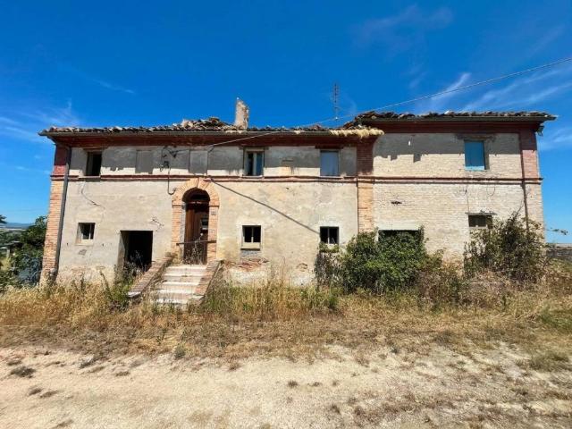 Rustico in vendita a Marche, Macerata