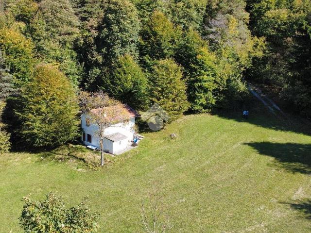 Rustico in vendita a Tolmezzo, Friuli-Venezia Giulia