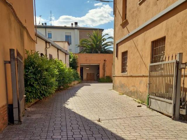 Rustico in vendita a Torgiano, Perugia