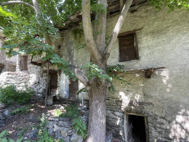 Rustico in vendita a Torgnon, Aosta