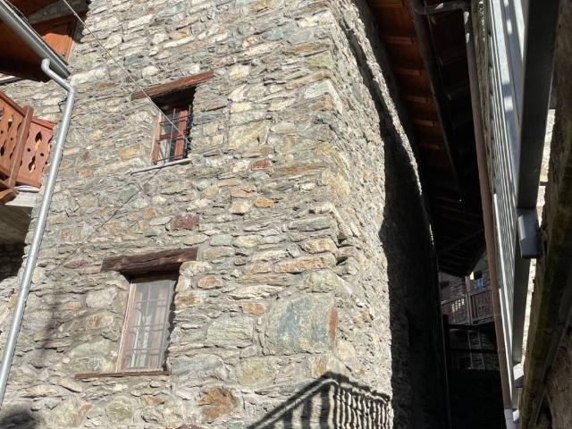 Rustico in vendita a Torgnon, Aosta