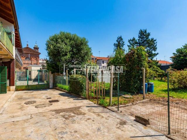 Rustico in vendita a Bertolla, Piemonte