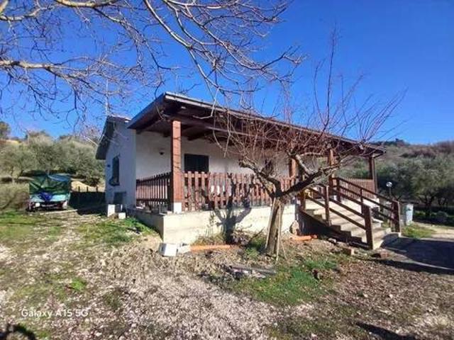 Rustico in vendita a Toro, Molise