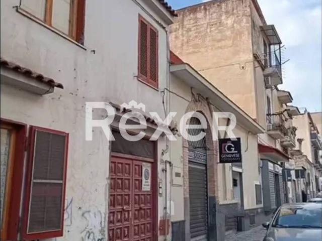 Villa Indipendente in vendita a Torre Centrale, Torre Annunziata