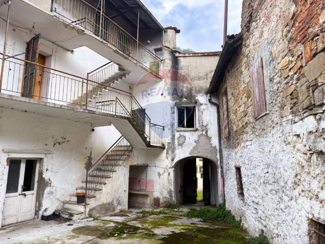 Rustico in vendita a Torre De' Busi, Lombardia