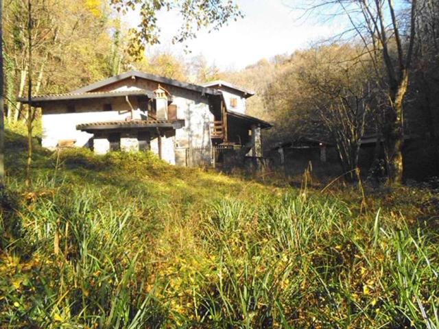 Rustico in vendita a Torre De' Busi, Lombardia