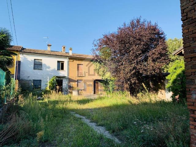Rustico in vendita a Torre De' Picenardi, Lombardia