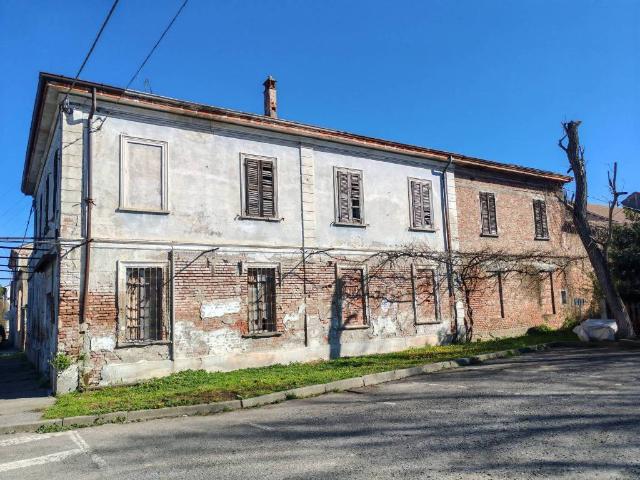 Rustico in vendita a Torre De' Picenardi, Lombardia
