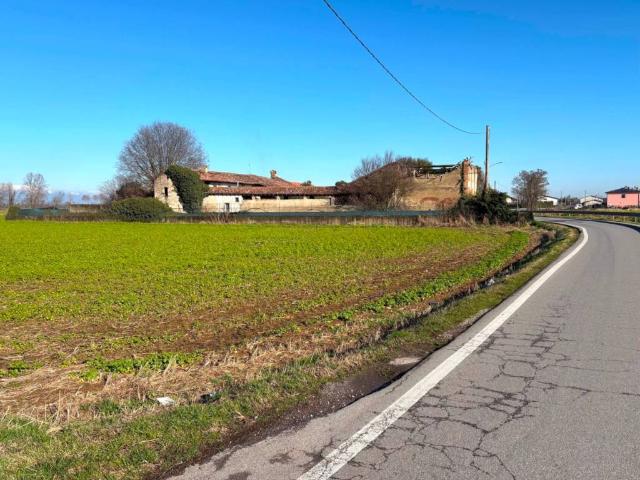 Rustico in vendita a Torre Pallavicina, Lombardia