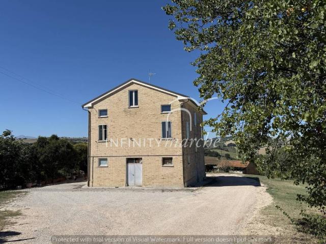 Rustico in vendita a Marche, Fermo