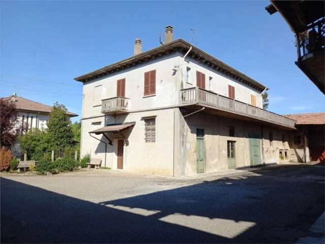 Rustico in vendita a Torricella Verzate, Lombardia