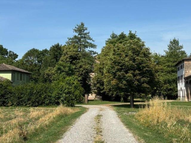 Rustico in vendita a Torrile, Rivarolo